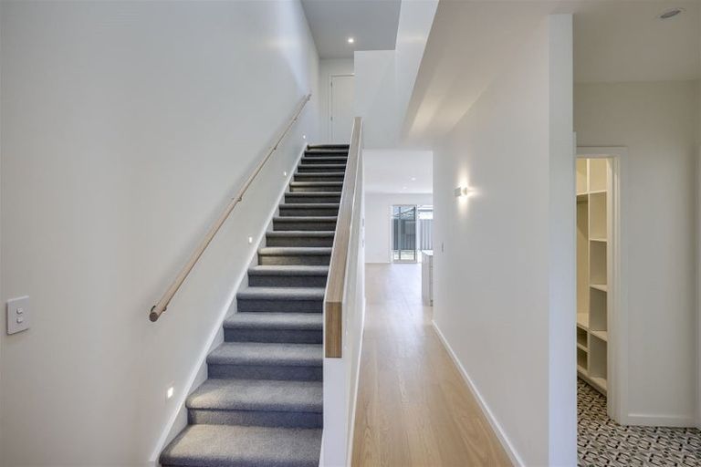 Photo of property in 38a Aspiring Drive, Poraiti, Napier, 4112