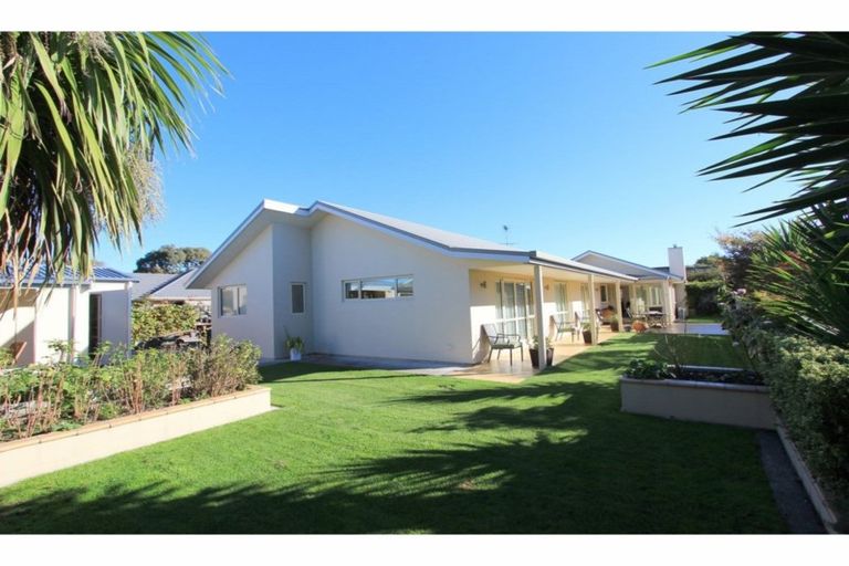 Photo of property in 20 Magnolia Drive, Springlands, Blenheim, 7201