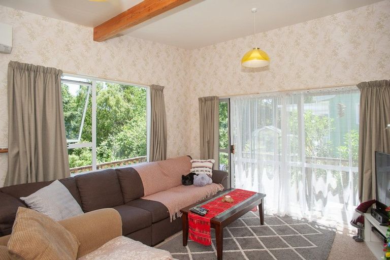 Photo of property in 51 Ranui Crescent, Diamond Harbour, Lyttelton, 8971