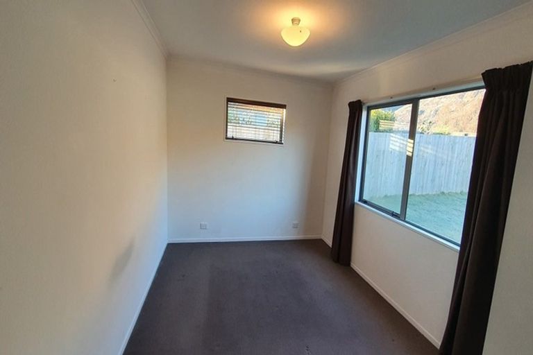 Photo of property in 13 Quill Street, Lake Hayes, Queenstown, 9304