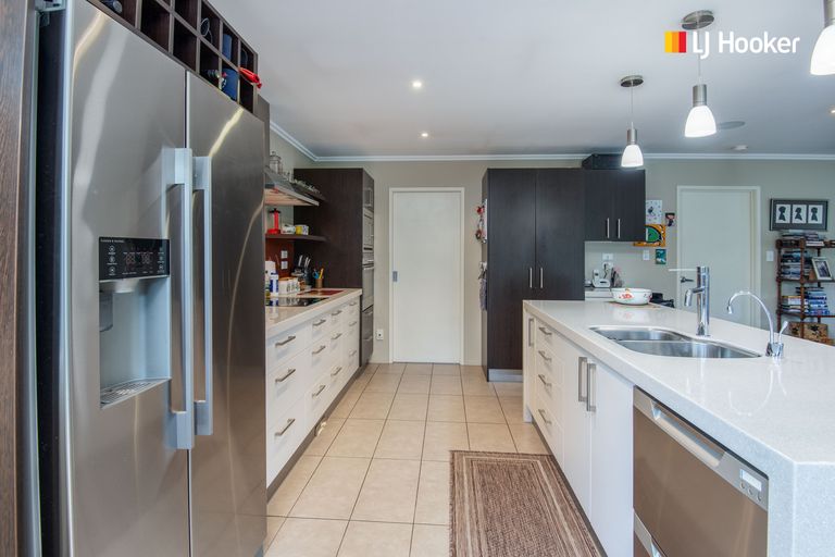 Photo of property in 11 Reid Avenue, Mosgiel, 9024