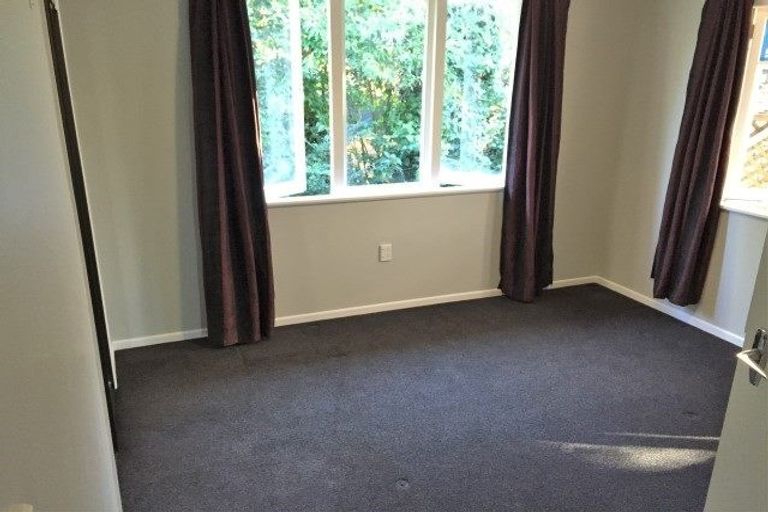 Photo of property in 11 Ribblesdale Road, Henderson, Auckland, 0612
