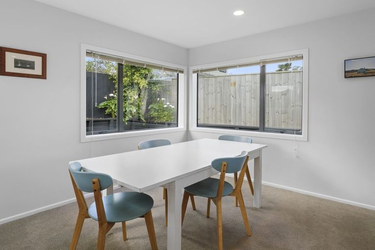 Photo of property in 1/29 Raines Avenue, Forrest Hill, Auckland, 0620