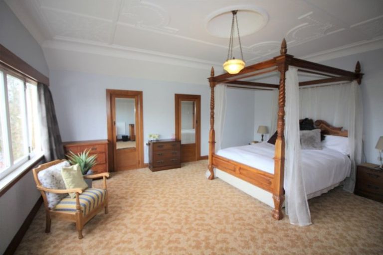 Photo of property in 2 Edward Street, Dannevirke, 4930