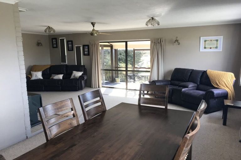 Photo of property in 2 Kamaka Crescent, Bridge Hill, Alexandra, 9320