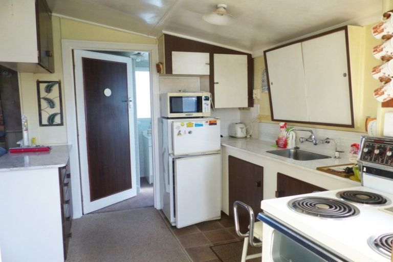 Photo of property in 28 Leonard Street, Waimate, 7924