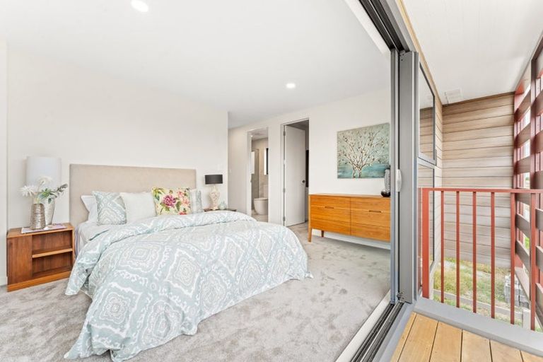 Photo of property in 32 Black Angus Boulevard, Karaka, 2580