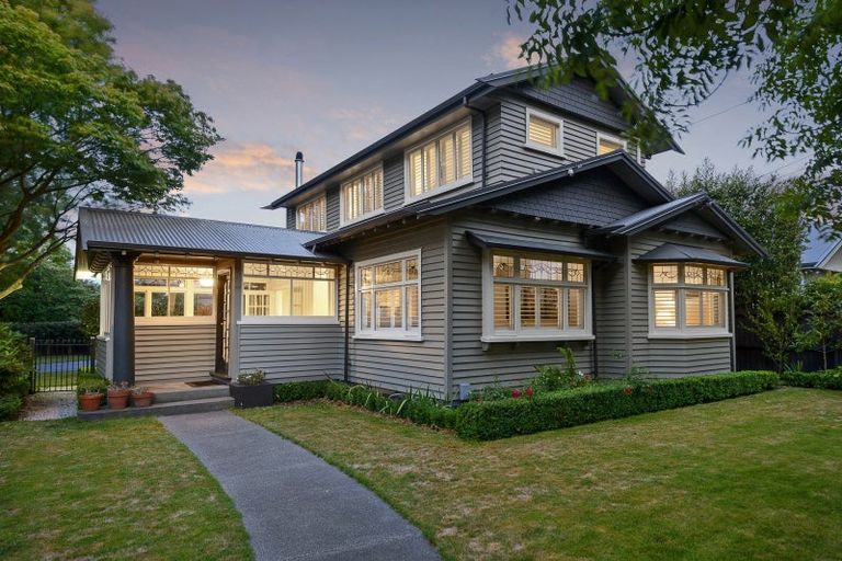Photo of property in 60 Severn Street, St Albans, Christchurch, 8014