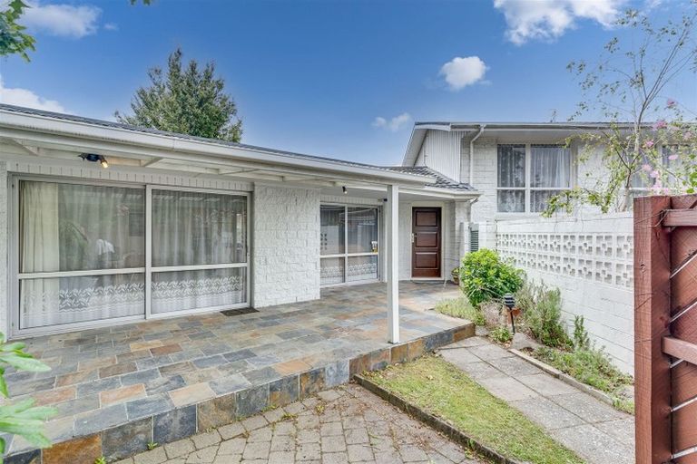 Photo of property in 335 Waimairi Road, Ilam, Christchurch, 8041