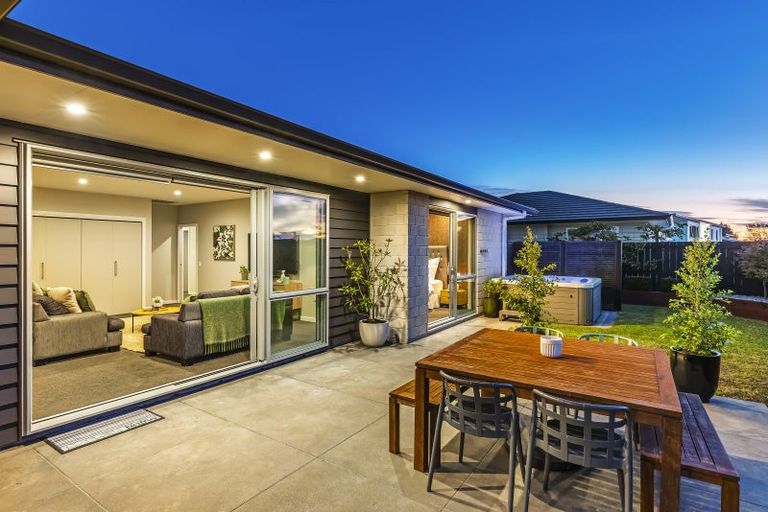 Photo of property in 3 Christow Court, Paraparaumu, 5032