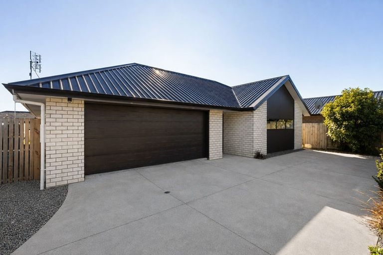 Photo of property in 34 Maanihi Drive, Rototuna North, Hamilton, 3210