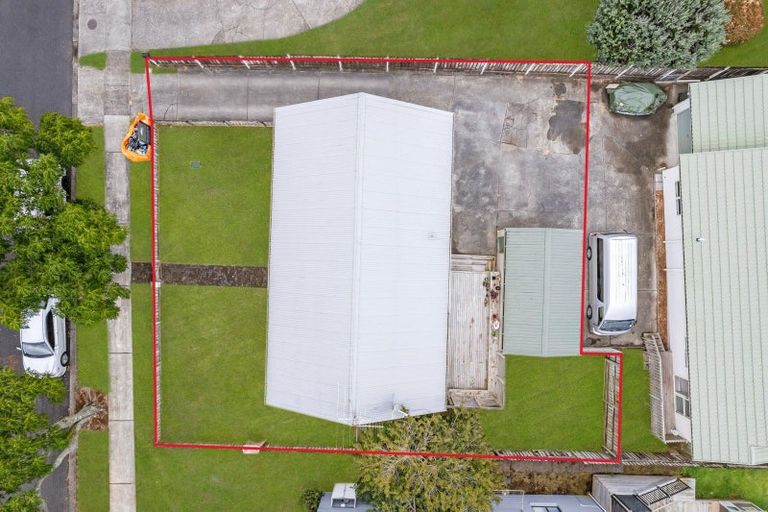 Photo of property in 41 Paterson Avenue West, Pukekohe, 2120