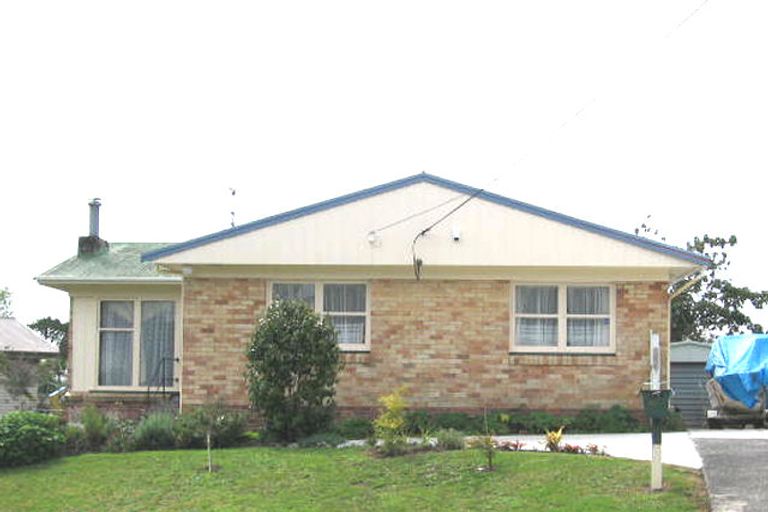 Photo of property in 20 Ranui Avenue, Ranui, Auckland, 0612