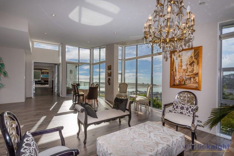 Photo of property in 2 Redcliffs View Lane, Redcliffs, Christchurch, 8081