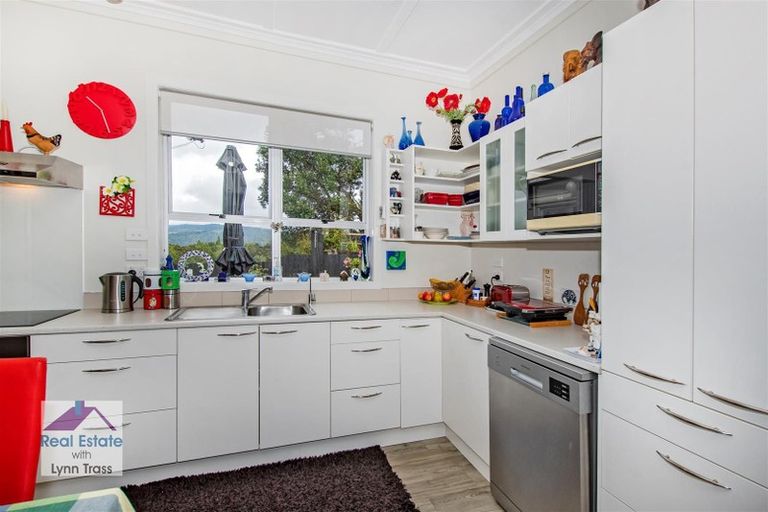 Photo of property in 48 Memorial Drive, Parahaki, Whangarei, 0112