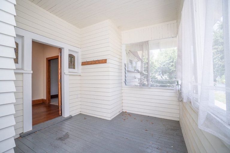 Photo of property in 19 South Street, West End, Palmerston North, 4410