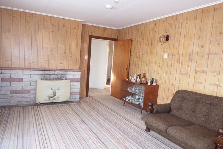 Photo of property in 15 Vera Street, Marton, 4710