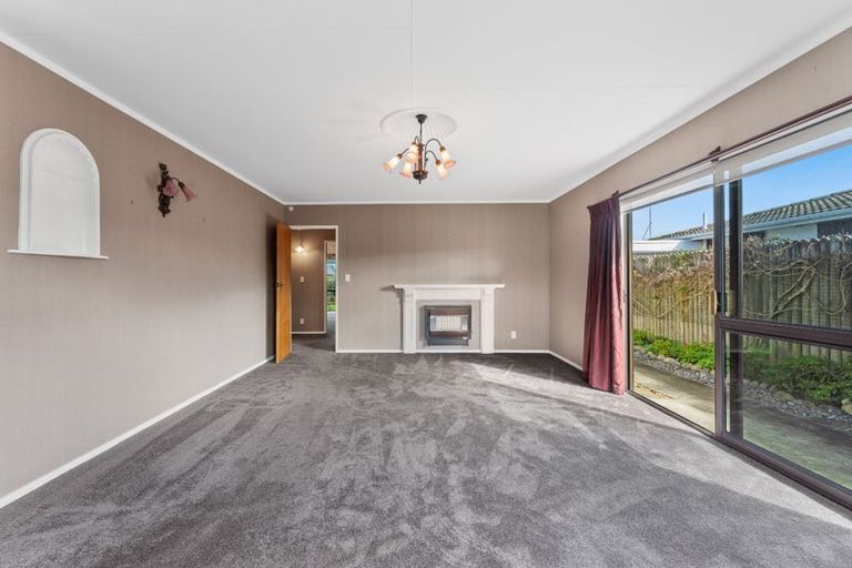 Photo of property in 16 Warwick Place, Springvale, Whanganui, 4501