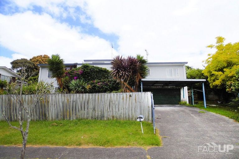 Photo of property in 4 Carillon Place, Massey, Auckland, 0614