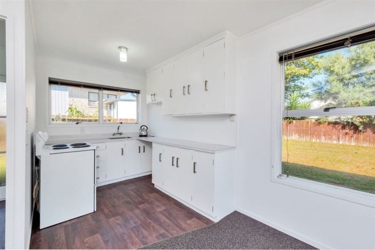Photo of property in 1/10a View Road, Papakura, 2110