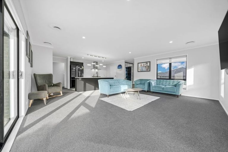 Photo of property in 34 Calder Crescent, Pokeno, 2402