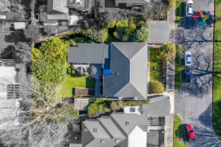 Photo of property in 18 Hautana Square, Woburn, Lower Hutt, 5010