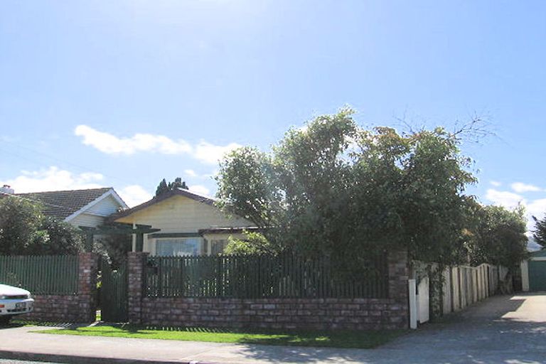 Photo of property in 5 North Street, Petone, Lower Hutt, 5012