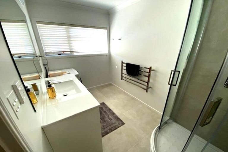 Photo of property in 142 Centennial Drive, Whitianga, 3510