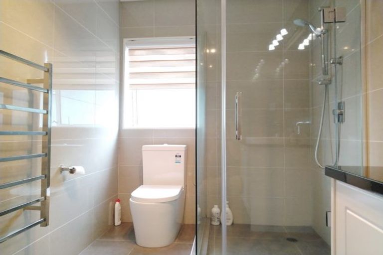 Photo of property in 11 Ballindrait Drive, Flat Bush, Auckland, 2019