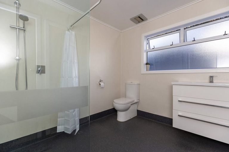 Photo of property in 221 Rosetta Road, Raumati South, Paraparaumu, 5032