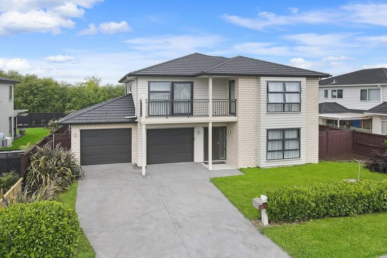 Photo of property in 32 Wawatai Drive, Karaka, Papakura, 2113