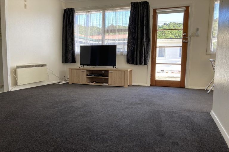 Photo of property in 1/93 Waikawa Road, Picton, 7220