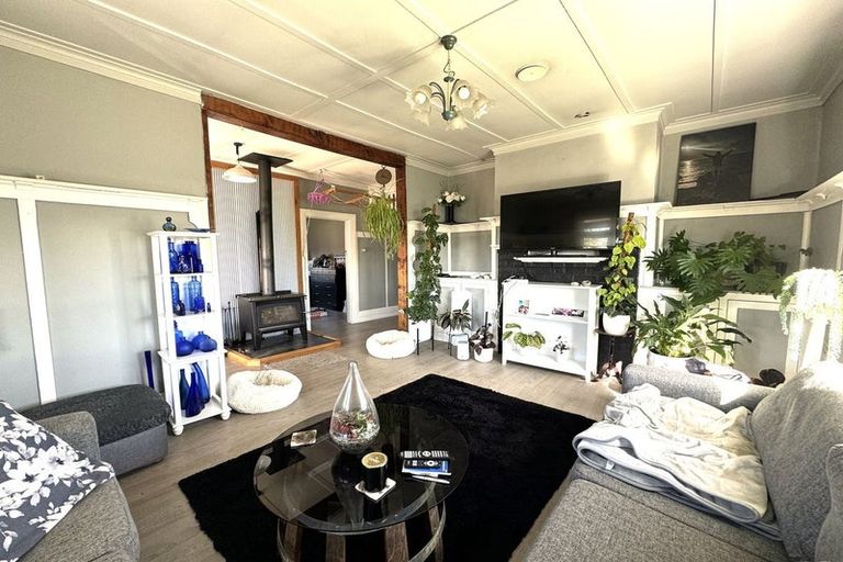 Photo of property in 103 Wilson Road, Balclutha, 9230