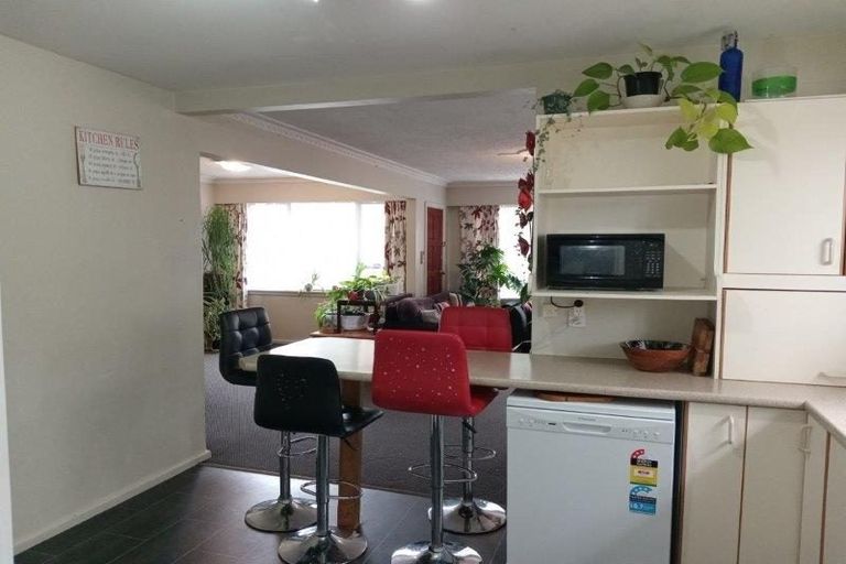 Photo of property in 27 Wycola Avenue, Hei Hei, Christchurch, 8042