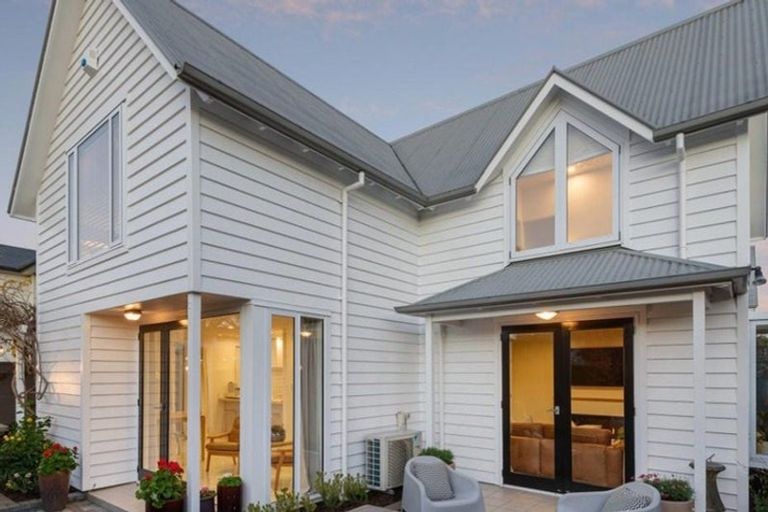 Photo of property in 1/34 Aikmans Road, Merivale, Christchurch, 8014