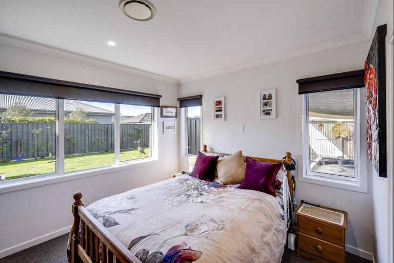Photo of property in 54 Eriksen Road, Te Awa, Napier, 4110