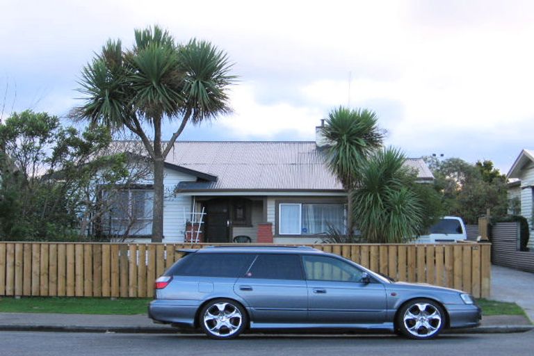 Photo of property in 28 Matipo Street, Takaro, Palmerston North, 4410