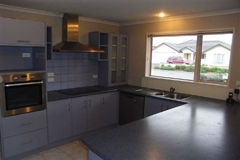 Photo of property in 10 Cunneen Place, Aidanfield, Christchurch, 8025