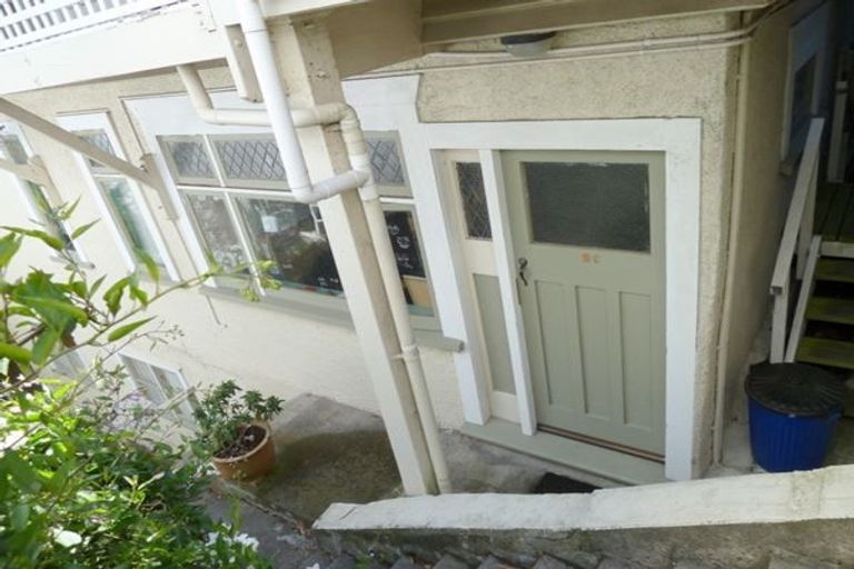 Photo of property in 103 Salamanca Road, Wellington Central, Wellington, 6011