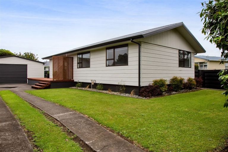 Photo of property in 15 Jade Place, Bell Block, New Plymouth, 4312