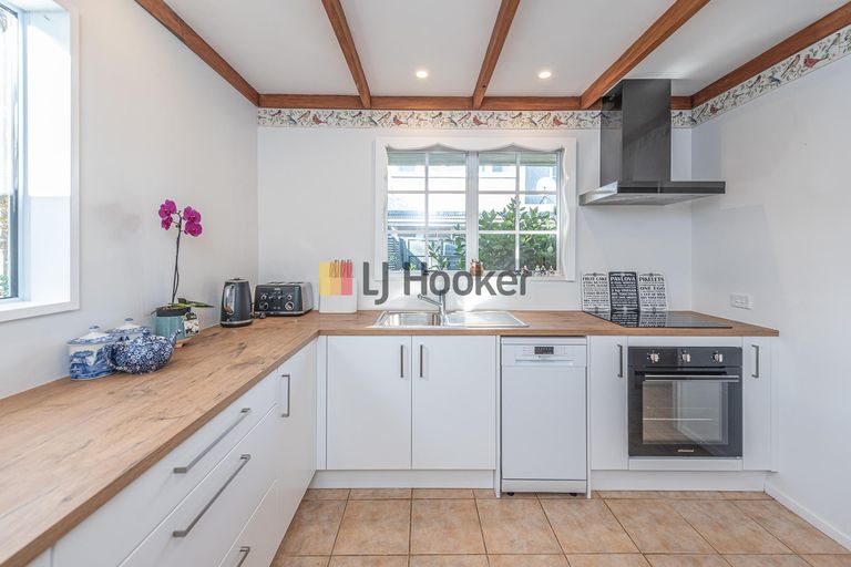 Photo of property in 1a Peakes Road, Saint Johns Hill, Whanganui, 4501