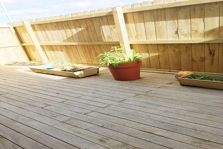 Photo of property in 15/5 Perekia Street, Albany, Auckland, 0632