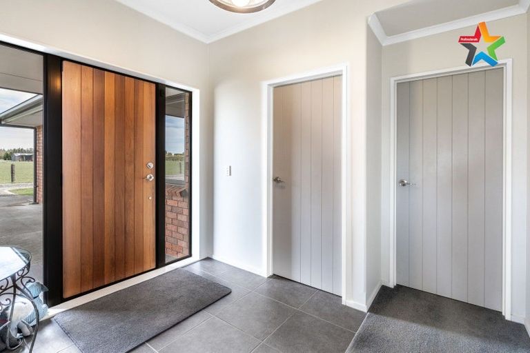 Photo of property in 43 Steel Road, West Plains, Invercargill, 9874