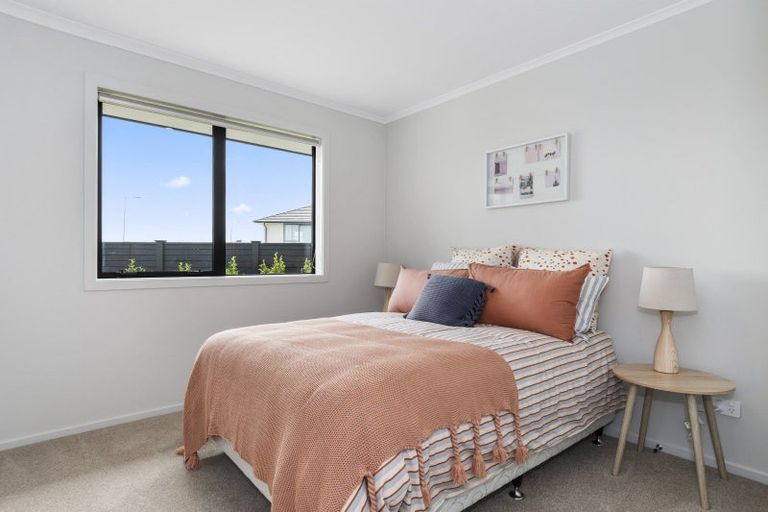 Photo of property in 1 Ridge Drive, Omokoroa, 3114