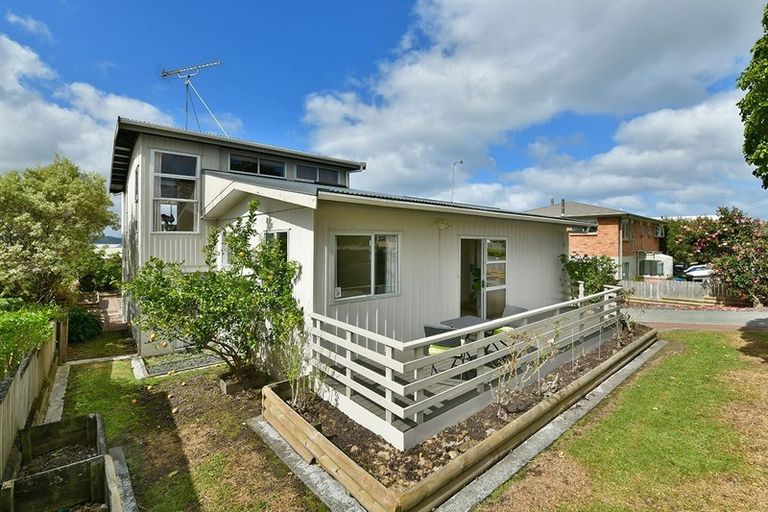 Photo of property in 26 Kawau View Road, Snells Beach, 0920