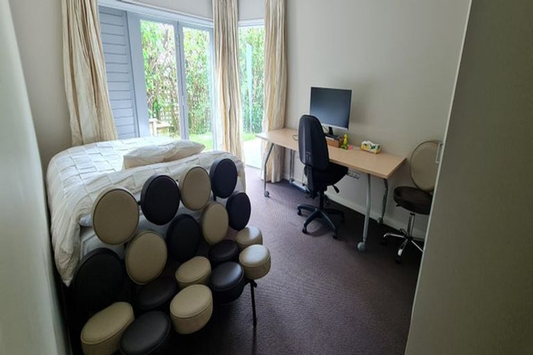 Photo of property in 5a Aberdeen Road, Castor Bay, Auckland, 0620