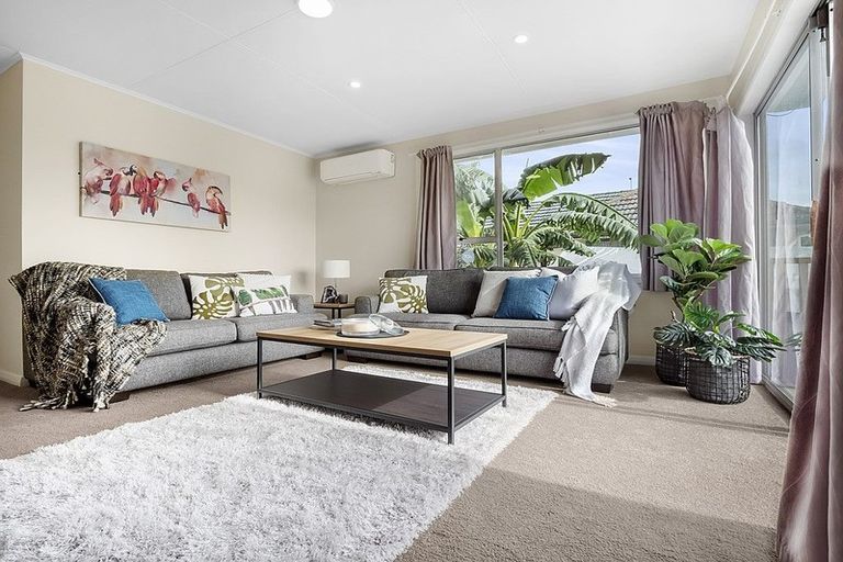 Photo of property in 5 Coates Crescent, Panmure, Auckland, 1072