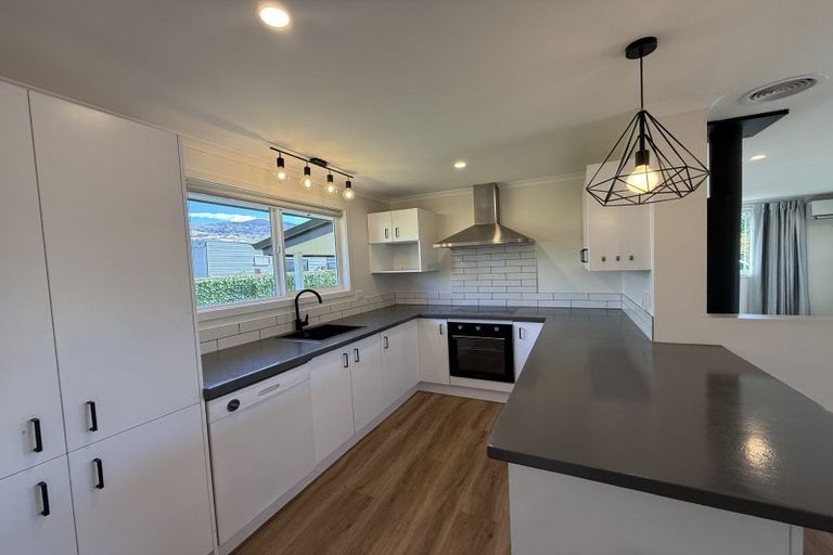 Photo of property in 103 Waenga Drive, Cromwell, 9310