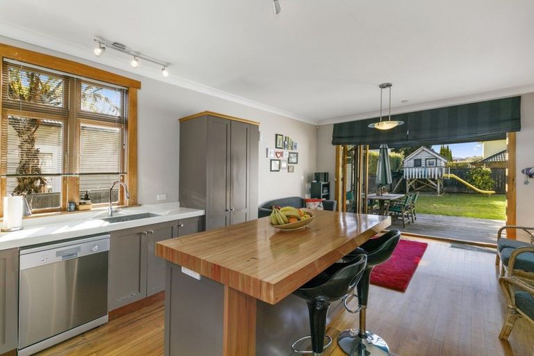 Photo of property in 17 Burnside Street, Waterloo, Lower Hutt, 5011