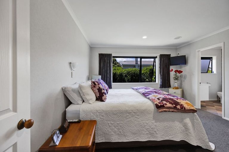 Photo of property in 36 Camberwell Road, Hawera, 4610